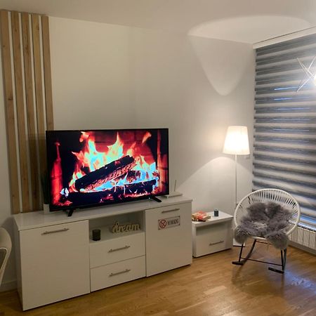 Appartement City Heez Apartman à Tuzla Extérieur photo